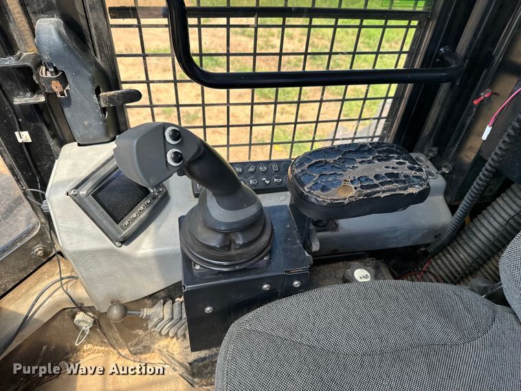 image for item DX0517 2013 Caterpillar 563C feller buncher