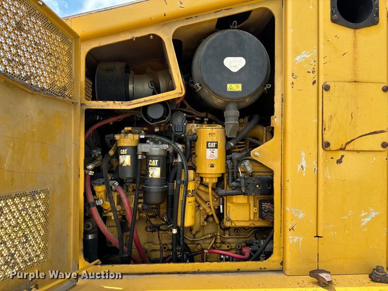 image for item DX0517 2013 Caterpillar 563C feller buncher