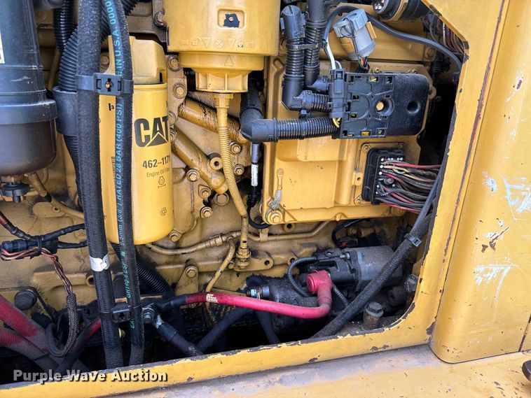 image for item DX0517 2013 Caterpillar 563C feller buncher