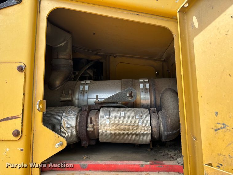 image for item DX0517 2013 Caterpillar 563C feller buncher