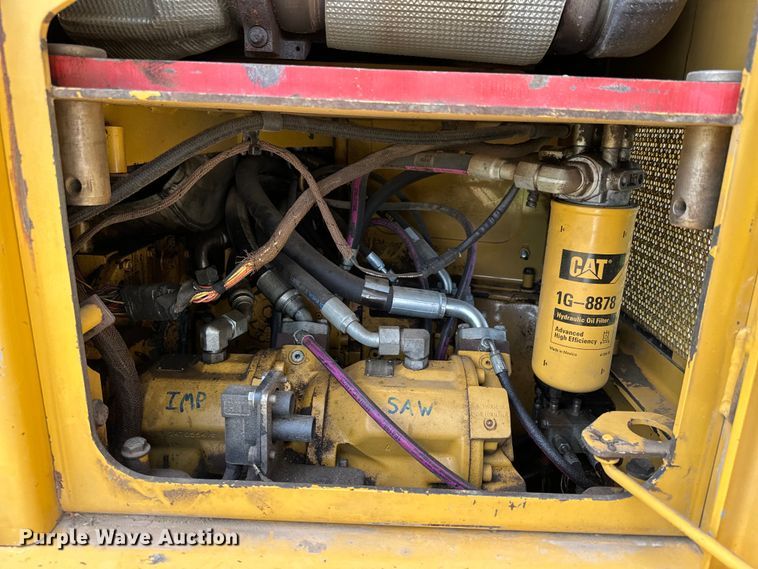 image for item DX0517 2013 Caterpillar 563C feller buncher