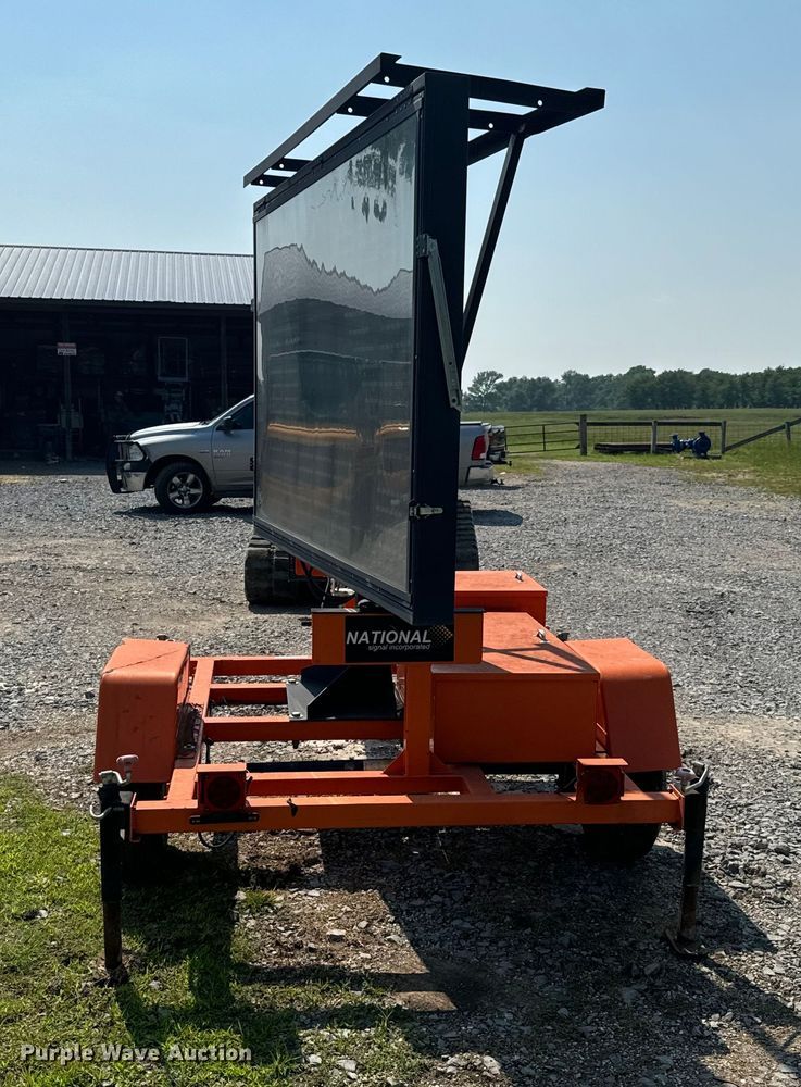 image for item DX0536 2018 National Signal SunRay message board trailer