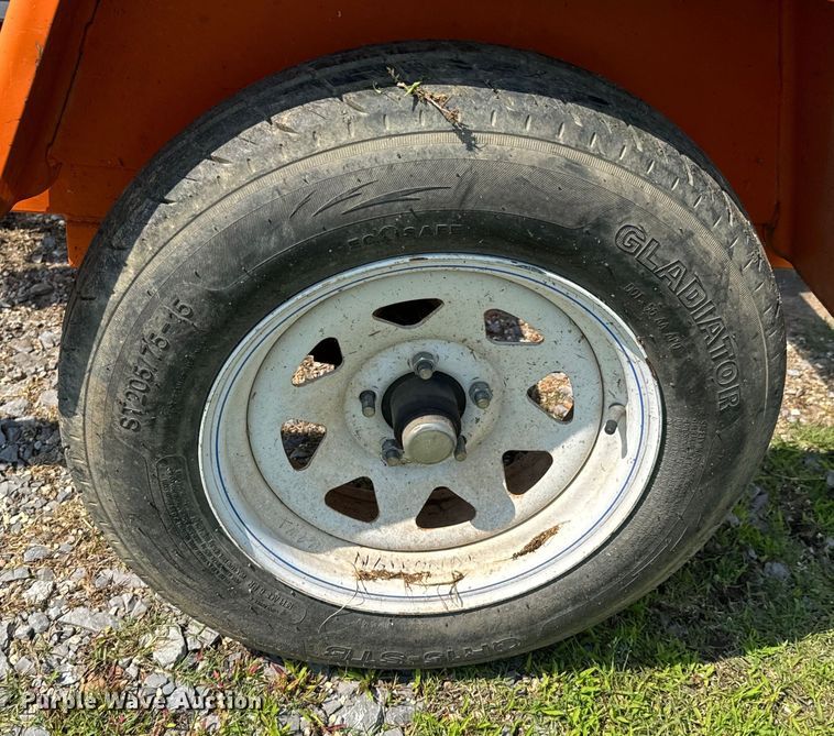 image for item DX0536 2018 National Signal SunRay message board trailer