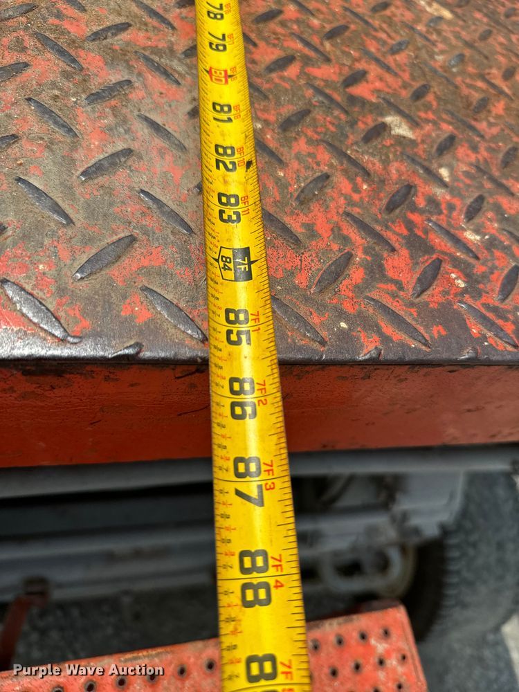 image for item DX0537 2006 SkyJack  SJIII 6832 scissor lift