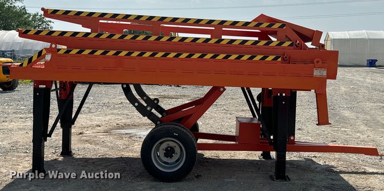 image for item DX0540 Mobile loading dock