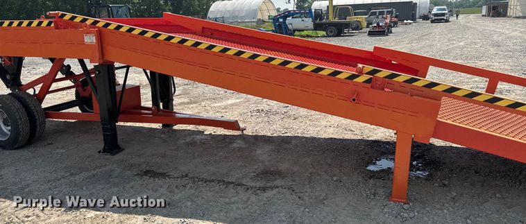 image for item DX0540 Mobile loading dock