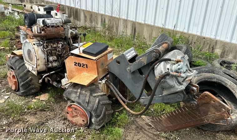image for item DX0555 1990 Bobcat 2021 trencher