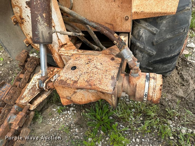 image for item DX0555 1990 Bobcat 2021 trencher