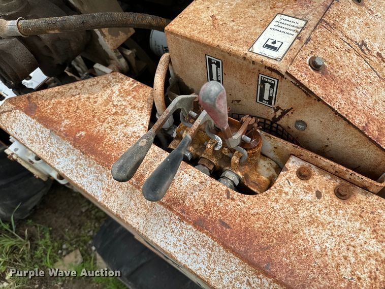 image for item DX0555 1990 Bobcat 2021 trencher
