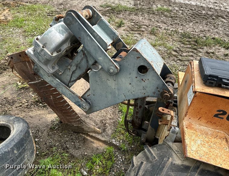 image for item DX0555 1990 Bobcat 2021 trencher
