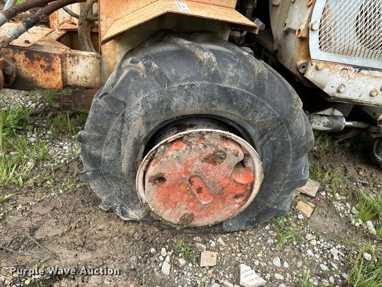 image for item DX0555 1990 Bobcat 2021 trencher