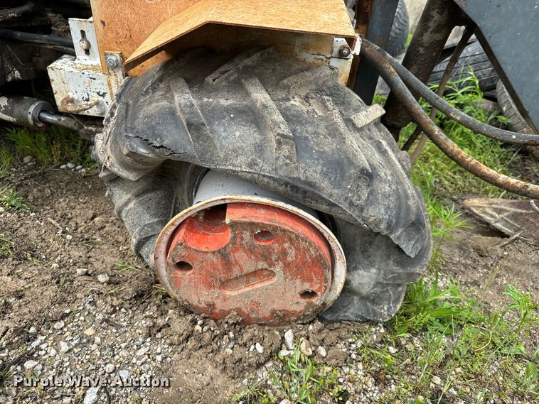 image for item DX0555 1990 Bobcat 2021 trencher