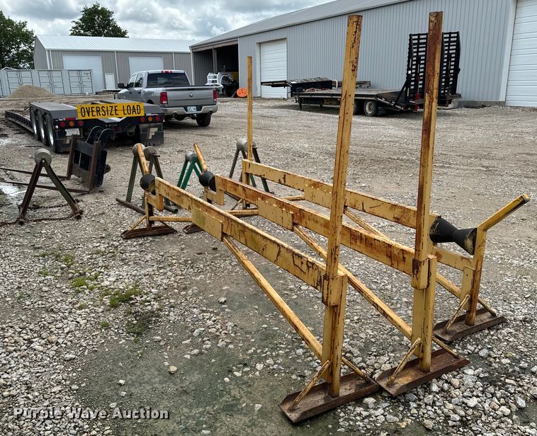 image for item DX0560 Pipe rolling racks