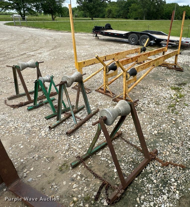 image for item DX0560 Pipe rolling racks