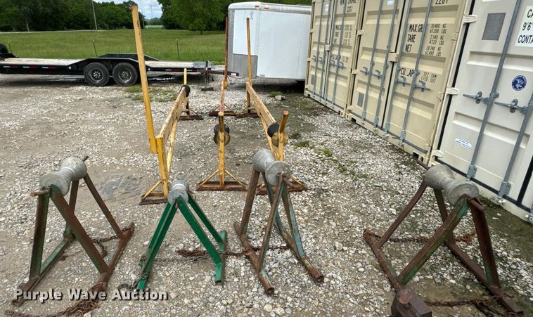 image for item DX0560 Pipe rolling racks