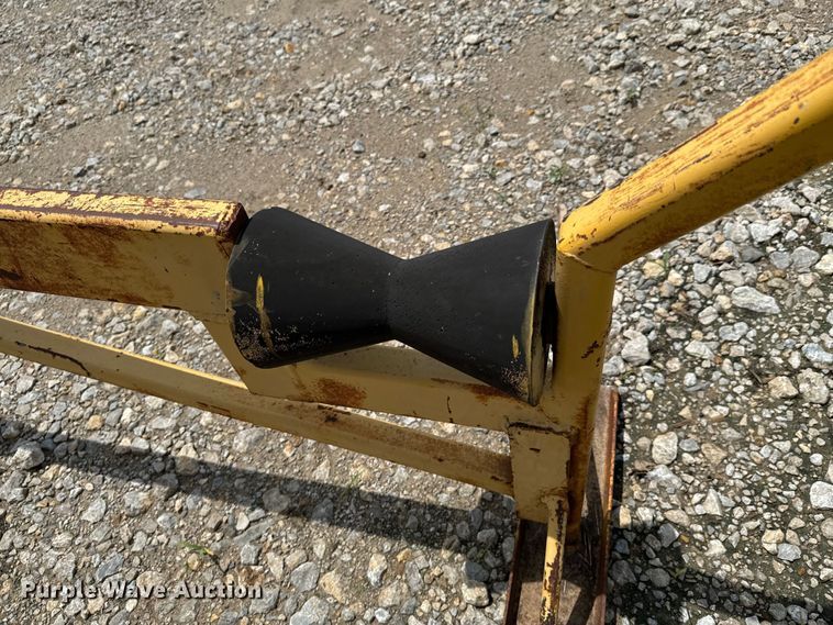 image for item DX0560 Pipe rolling racks