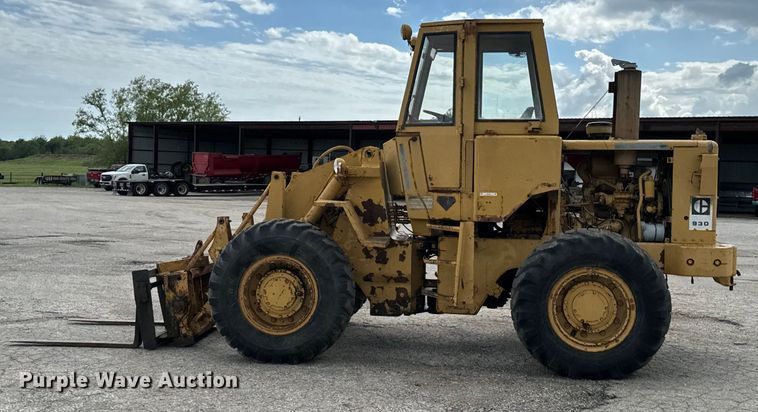 image for item DX0561 1971 Caterpillar 930 wheel loader