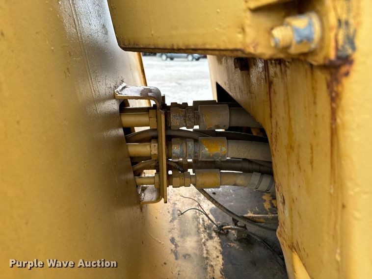 image for item DX0561 1971 Caterpillar 930 wheel loader