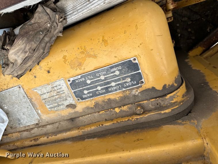 image for item DX0561 1971 Caterpillar 930 wheel loader