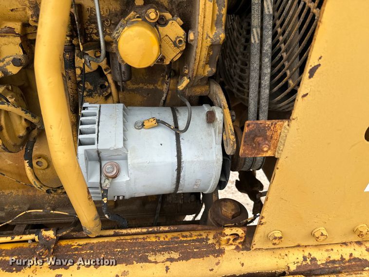image for item DX0561 1971 Caterpillar 930 wheel loader