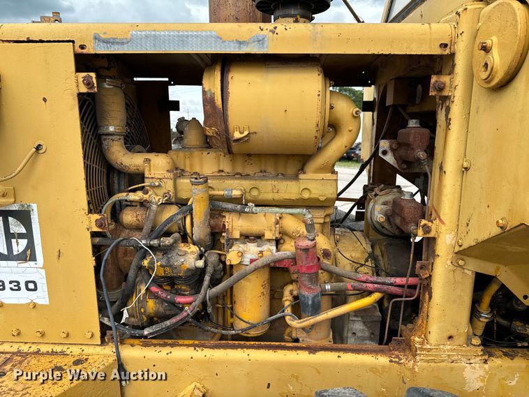 image for item DX0561 1971 Caterpillar 930 wheel loader