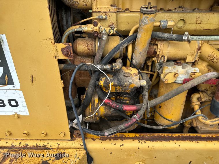 image for item DX0561 1971 Caterpillar 930 wheel loader