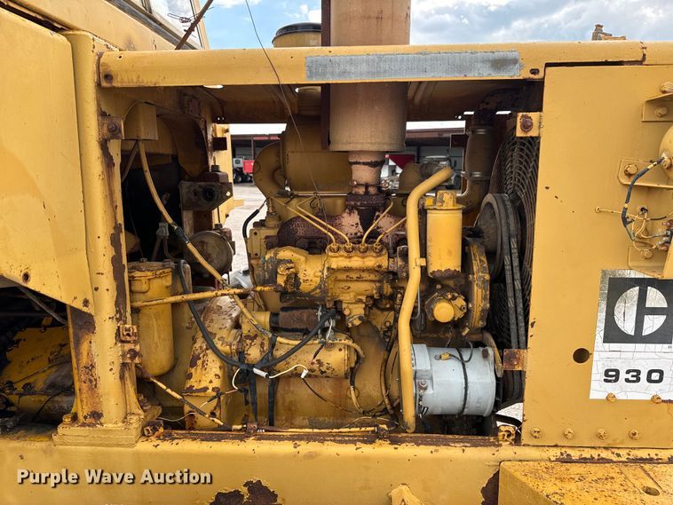 image for item DX0561 1971 Caterpillar 930 wheel loader