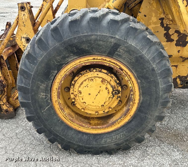 image for item DX0561 1971 Caterpillar 930 wheel loader