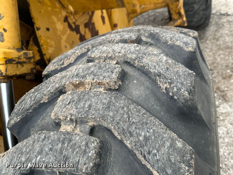 image for item DX0561 1971 Caterpillar 930 wheel loader