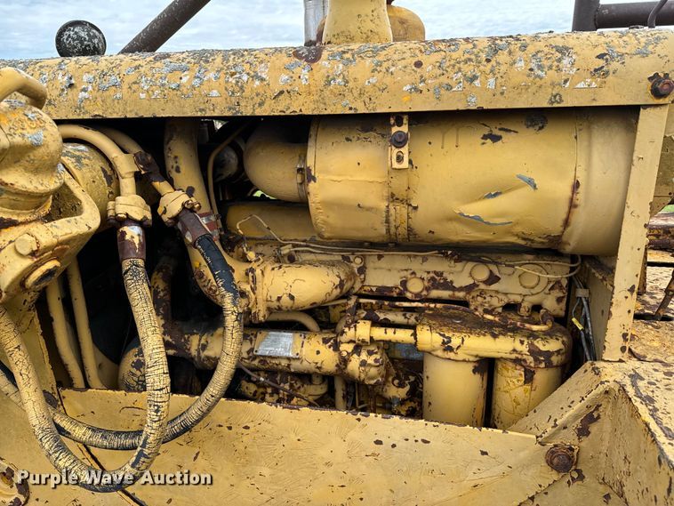 image for item DX0578 International TD15 dozer