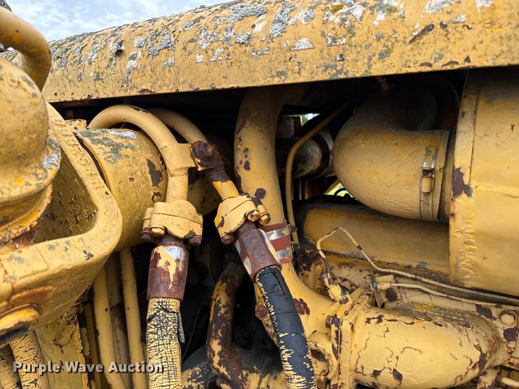 image for item DX0578 International TD15 dozer