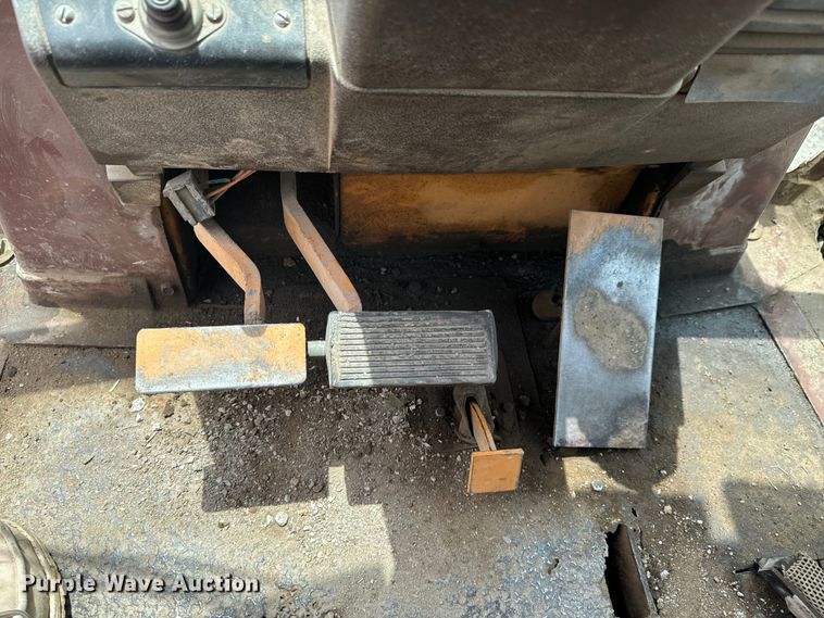 image for item DX0605 1990 Case 580K Construction King backhoe