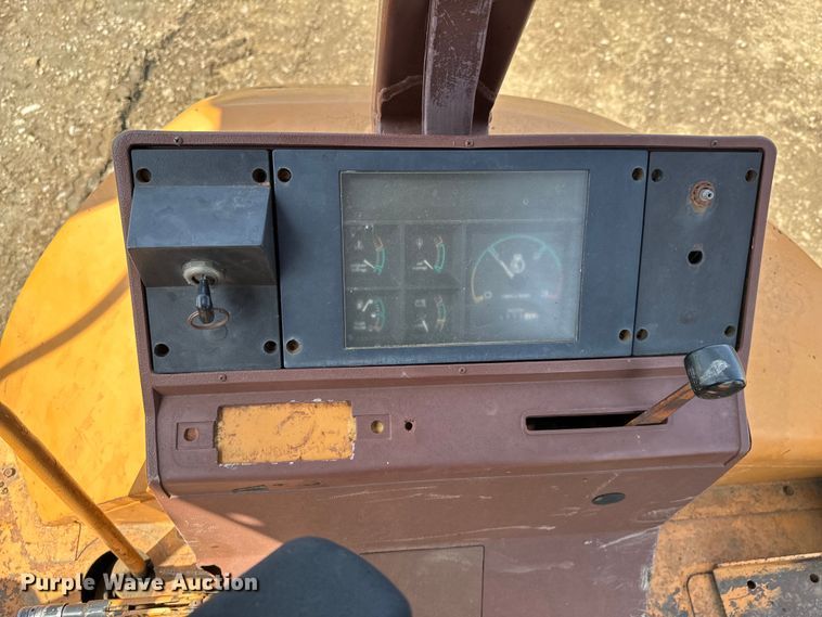 image for item DX0606 1988 Case 580K Construction King backhoe