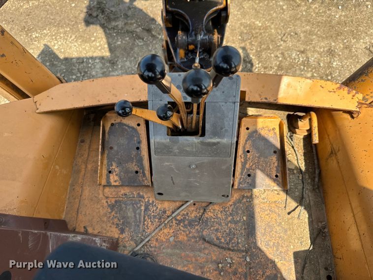 image for item DX0606 1988 Case 580K Construction King backhoe