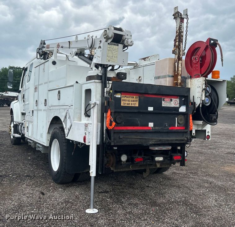 image for item EG1516 2010 Freightliner M2 Business Class  utility / service truck