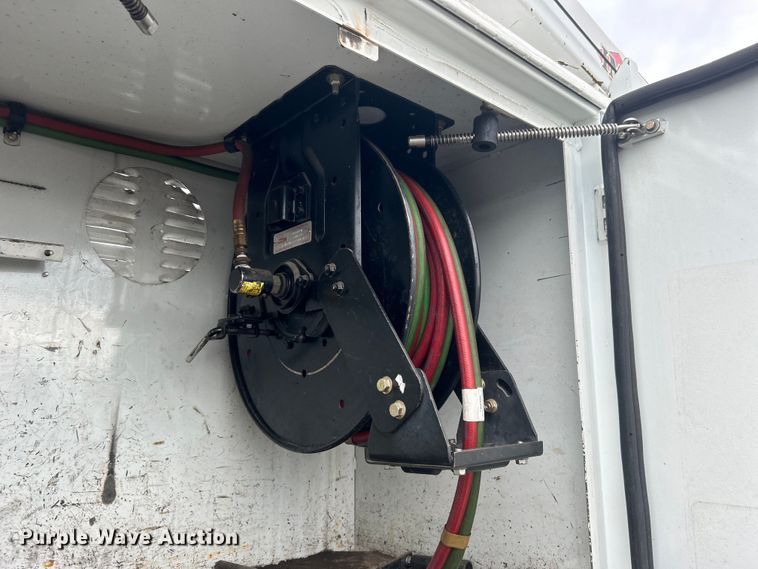 image for item EG1516 2010 Freightliner M2 Business Class  utility / service truck