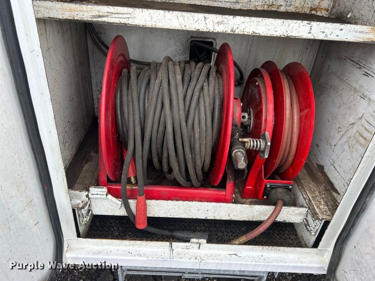 image for item EG1516 2010 Freightliner M2 Business Class  utility / service truck