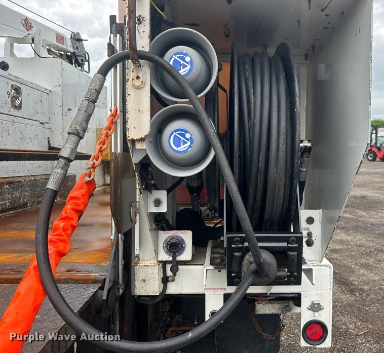 image for item EG1516 2010 Freightliner M2 Business Class  utility / service truck