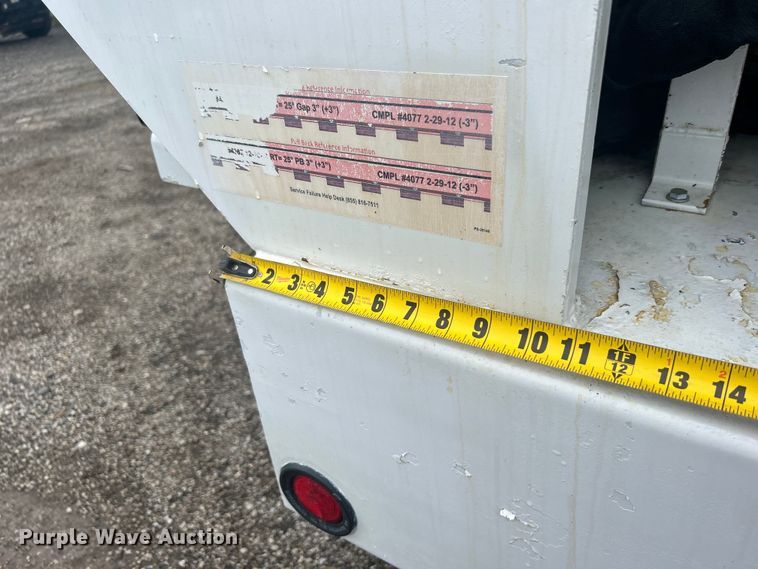 image for item EG1516 2010 Freightliner M2 Business Class  utility / service truck