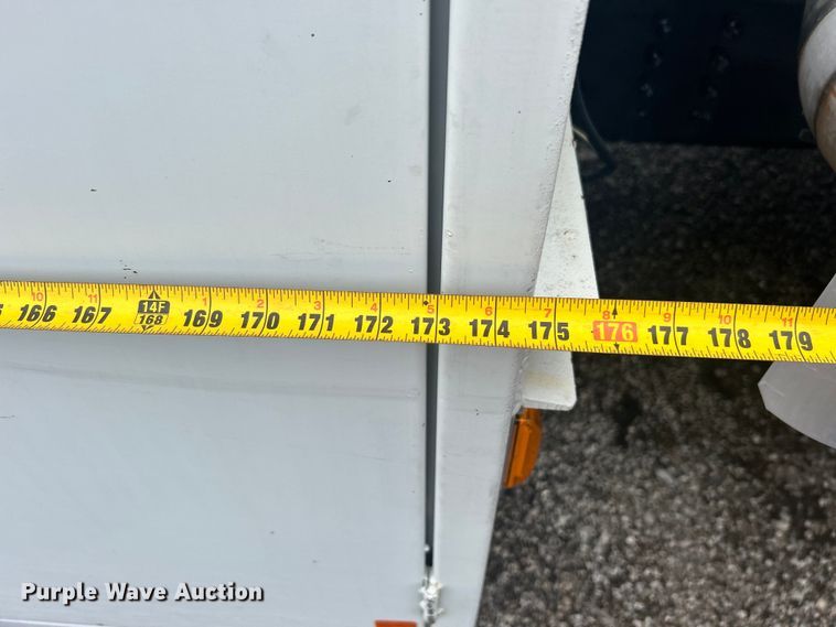 image for item EG1516 2010 Freightliner M2 Business Class  utility / service truck