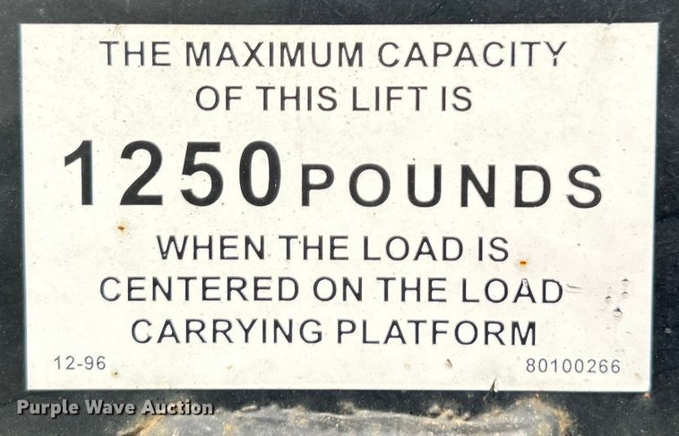 image for item EG1516 2010 Freightliner M2 Business Class  utility / service truck