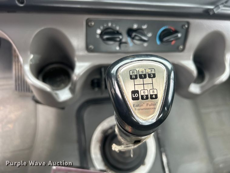 image for item EG1516 2010 Freightliner M2 Business Class  utility / service truck