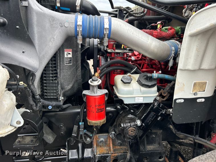 image for item EG1516 2010 Freightliner M2 Business Class  utility / service truck