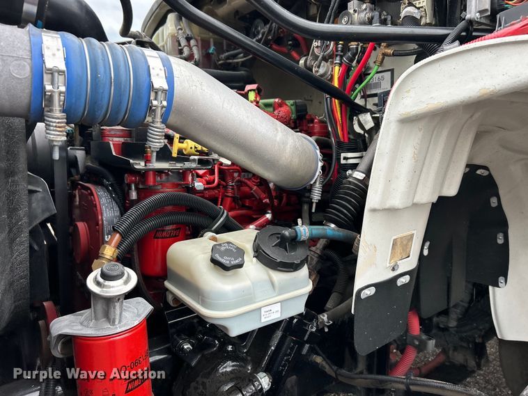 image for item EG1516 2010 Freightliner M2 Business Class  utility / service truck