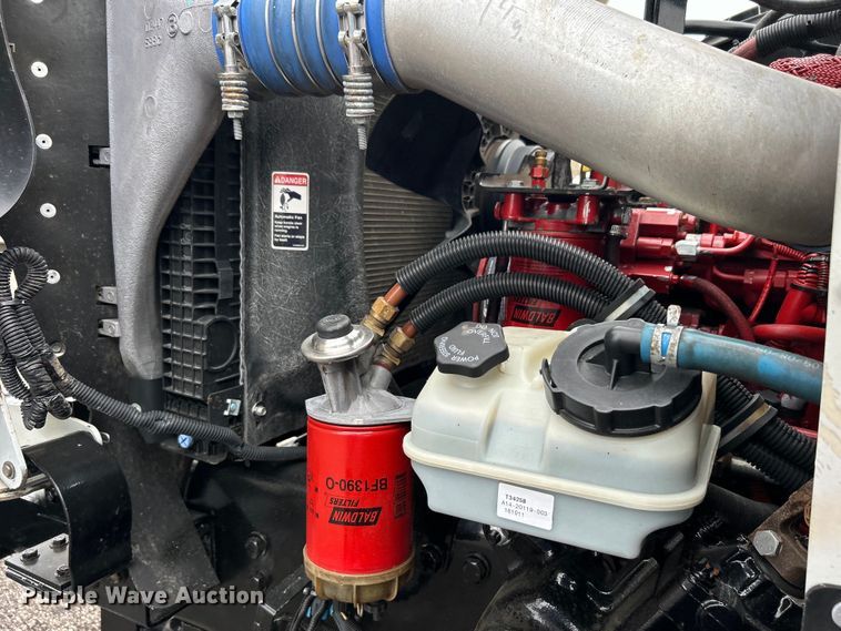 image for item EG1516 2010 Freightliner M2 Business Class  utility / service truck