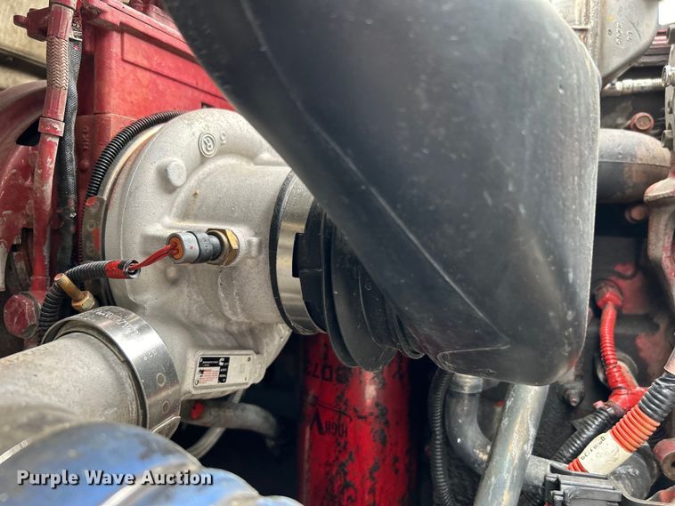 image for item EG1516 2010 Freightliner M2 Business Class  utility / service truck