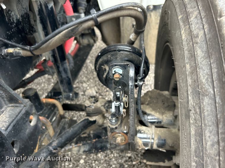 image for item EG1516 2010 Freightliner M2 Business Class  utility / service truck