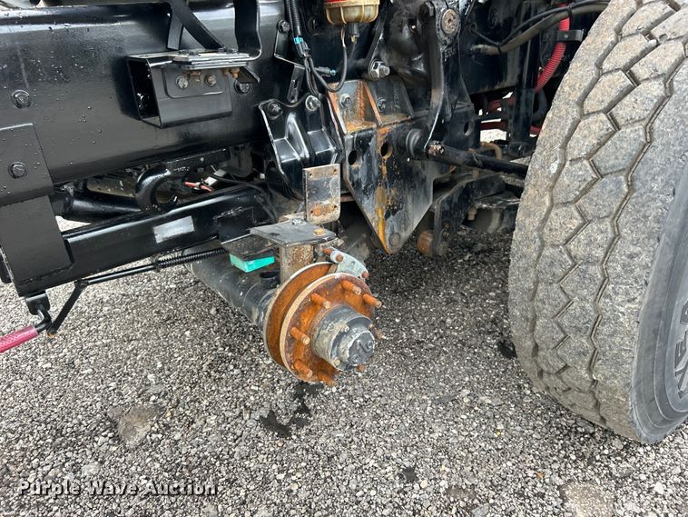 image for item EG1516 2010 Freightliner M2 Business Class  utility / service truck