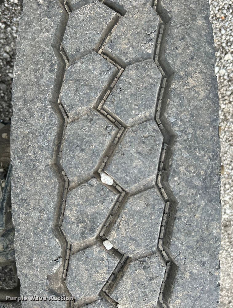 image for item EG1516 2010 Freightliner M2 Business Class  utility / service truck