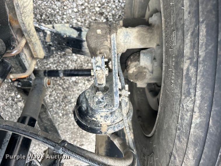 image for item EG1516 2010 Freightliner M2 Business Class  utility / service truck